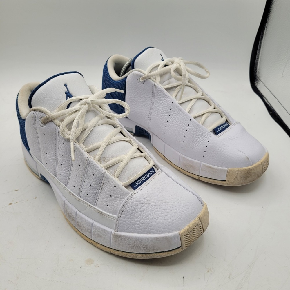 Nike Jordan Basketball Shoes- 2010 - White Leather - 395468-109 - Men's Size: 10
